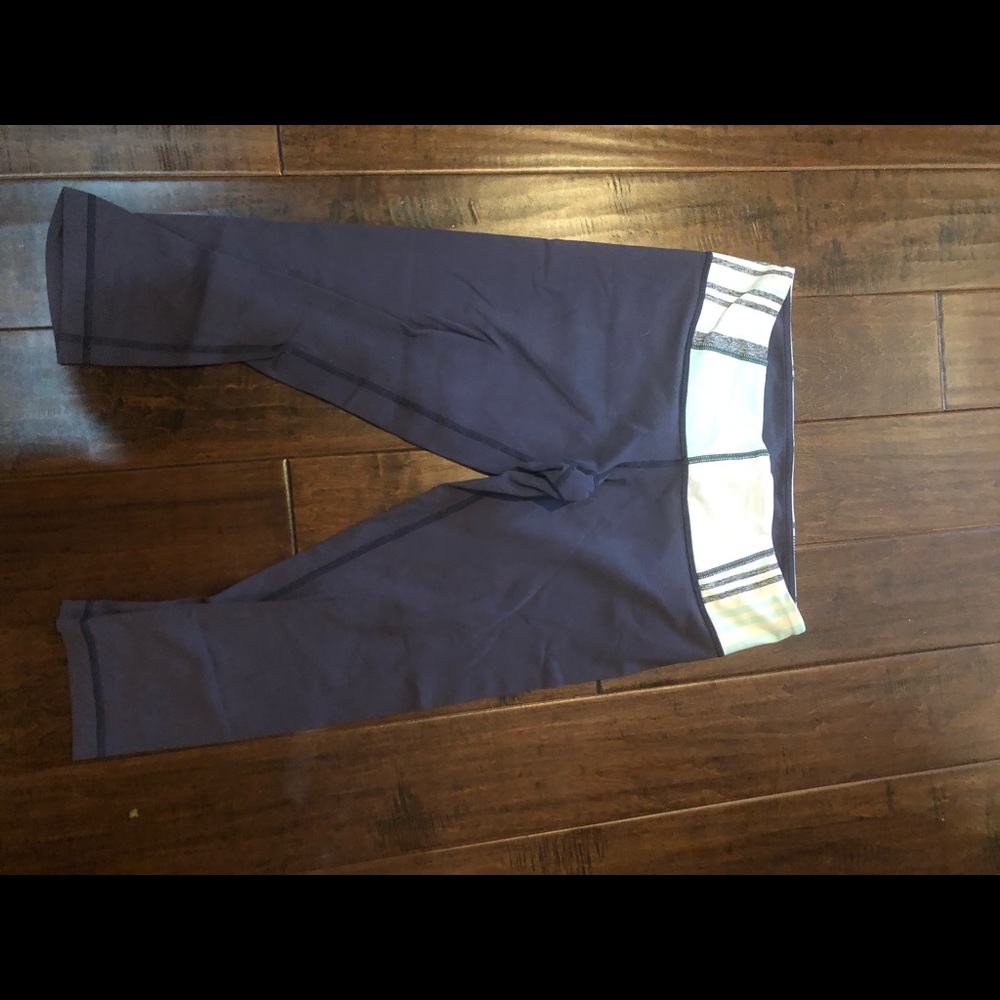 Lululemon Wunder Under size 10